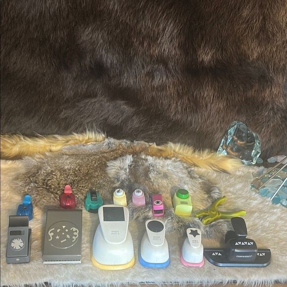 Colorful Craft Punch Set of 14 (4175) - Picture 1 of 1